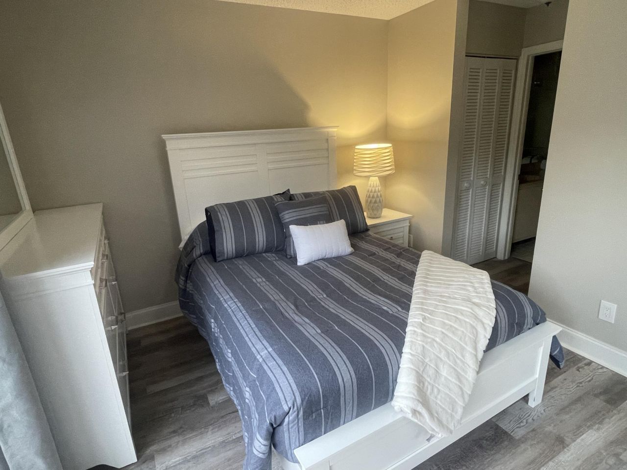 363 Prestwick Circle, Unit 4, Palm Beach Gardens, FL 33418 Photo