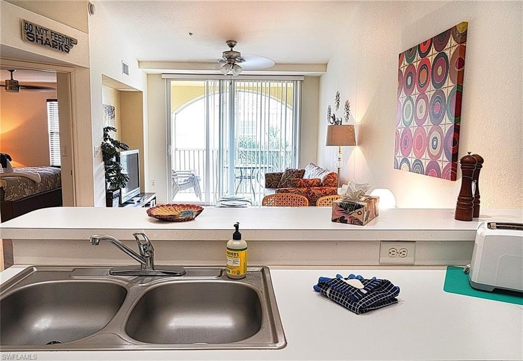 4105 Residence Dr, Unit 720, Fort Myers, FL 33901 Photo