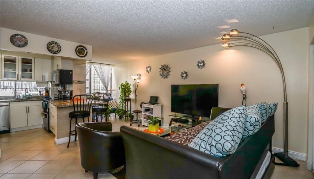 17011 N Bay Rd, Unit 701, Sunny Isles Beach, FL 33160 Photo