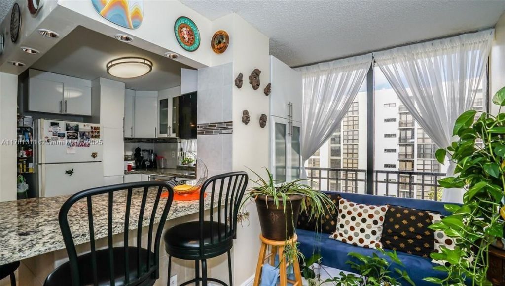 17011 N Bay Rd, Unit 701, Sunny Isles Beach, FL 33160 Photo