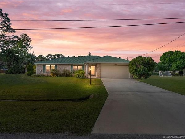 5940 NW Brenda Circle, Port St Lucie, FL 34986