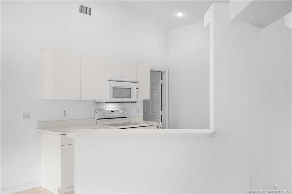 5940 NW Brenda Circle, Port Saint Lucie, FL 34986 Photo