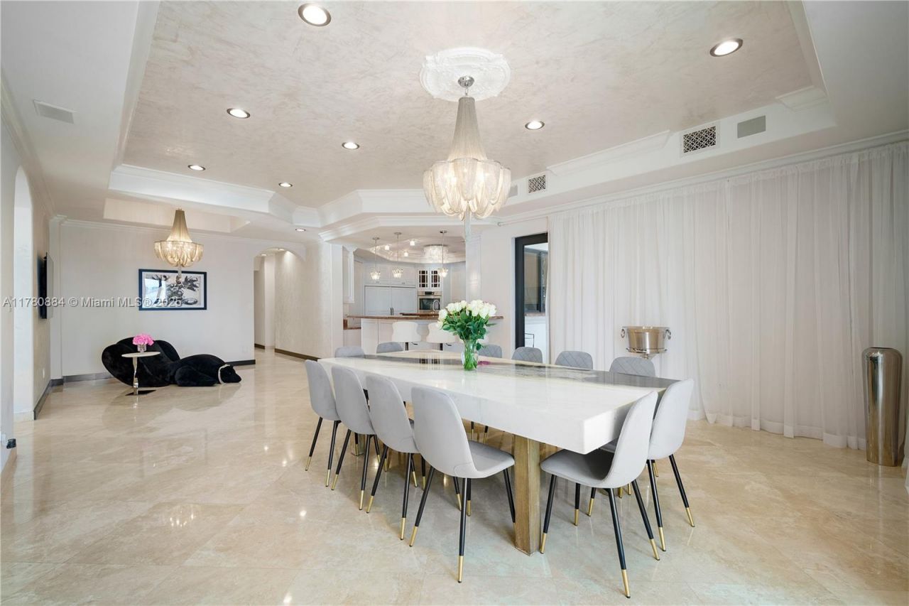 3300 NE 171st St, North Miami Beach, FL 33160 Photo