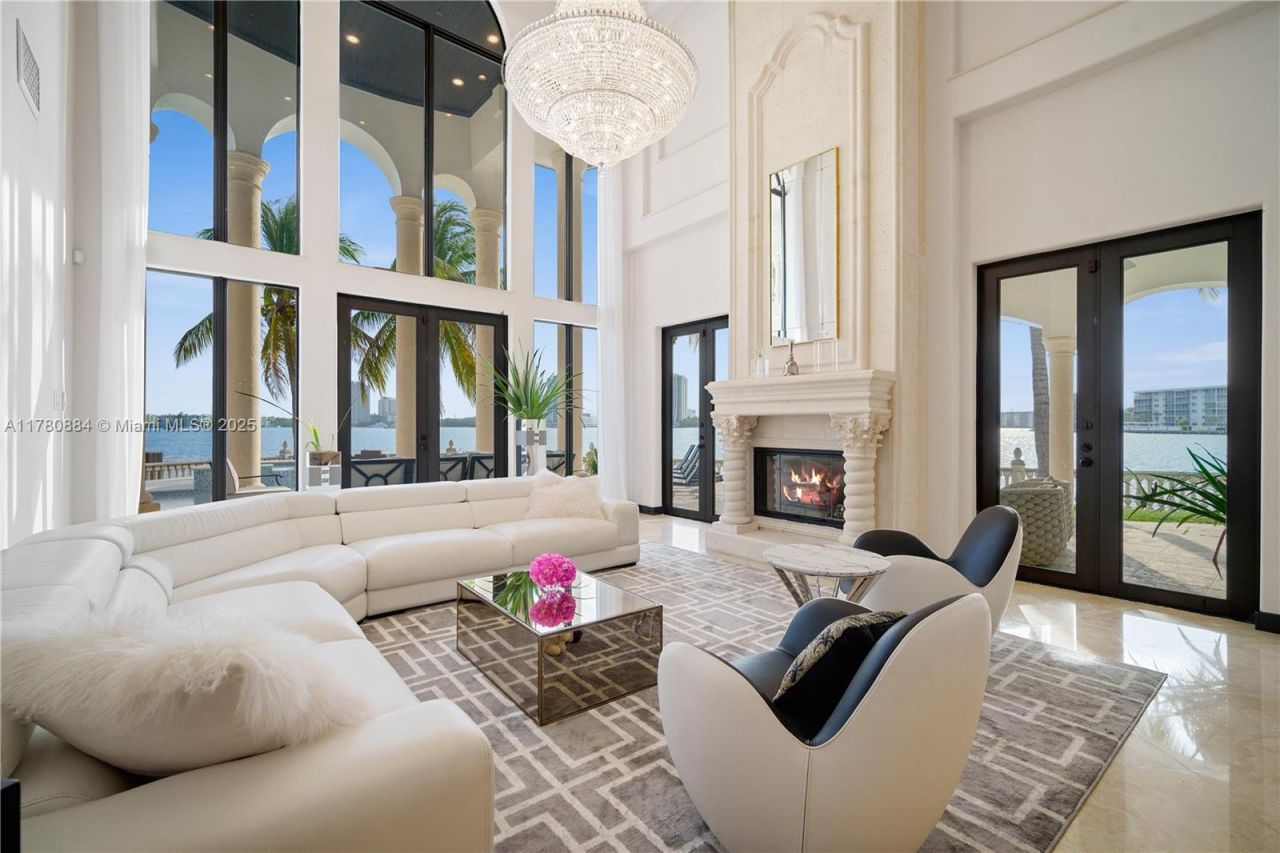 3300 NE 171st St, North Miami Beach, FL 33160 Photo