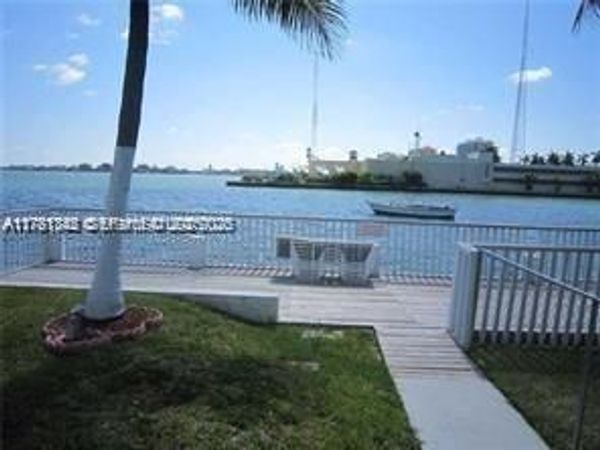 7909 East Dr, Unit 101, North Bay Village, FL 33141
