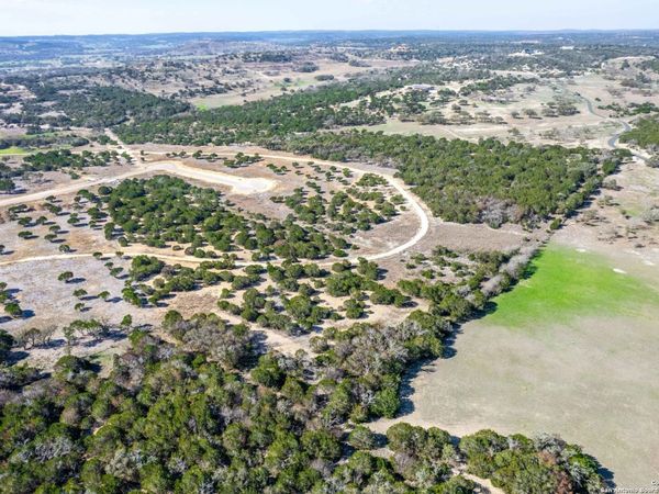 699 Cool Creek Rd, Camp Verde, TX 78010
