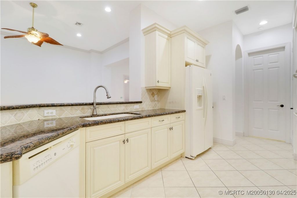 736 SW Pebble Lane, Palm City, FL 34990 Photo