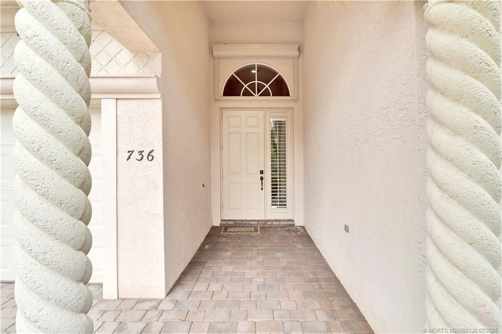 736 SW Pebble Lane, Palm City, FL 34990 Photo