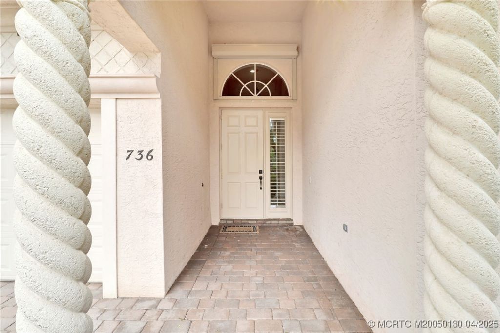 736 SW Pebble Lane, Palm City, FL 34990 Photo