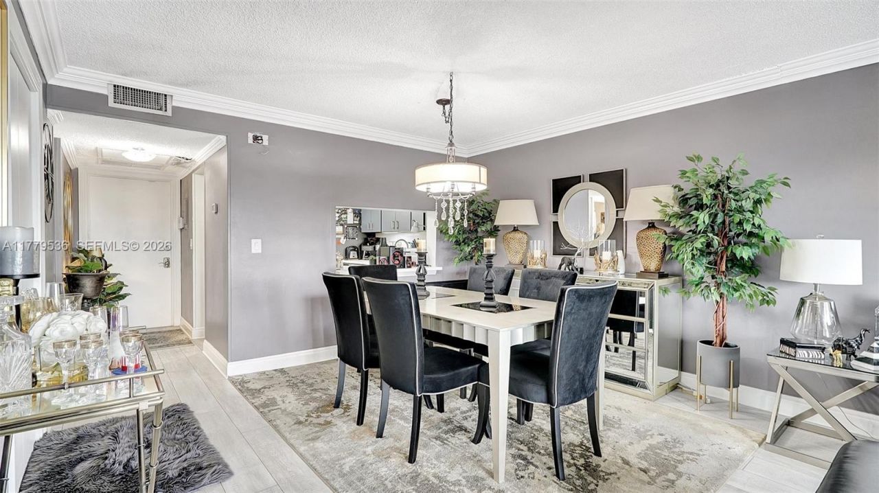 329 SE 3rd St, Unit 405S, Hallandale Beach, FL 33009 Photo