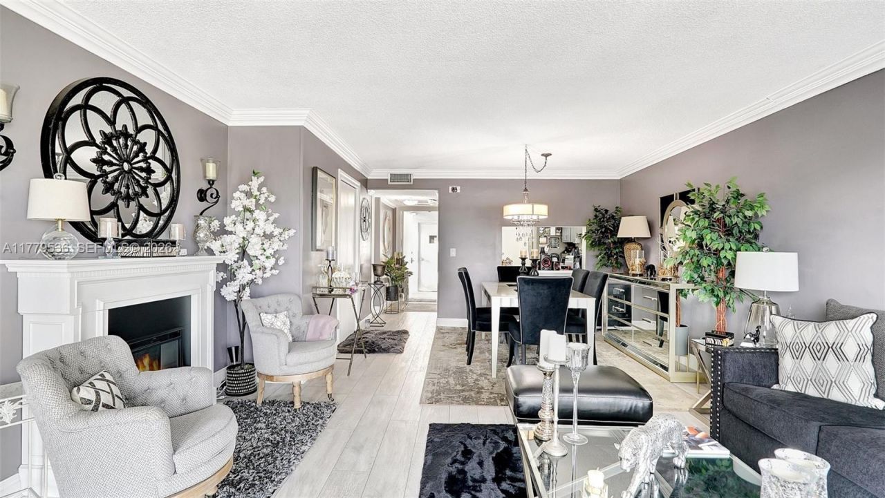 329 SE 3rd St, Unit 405S, Hallandale Beach, FL 33009 Photo