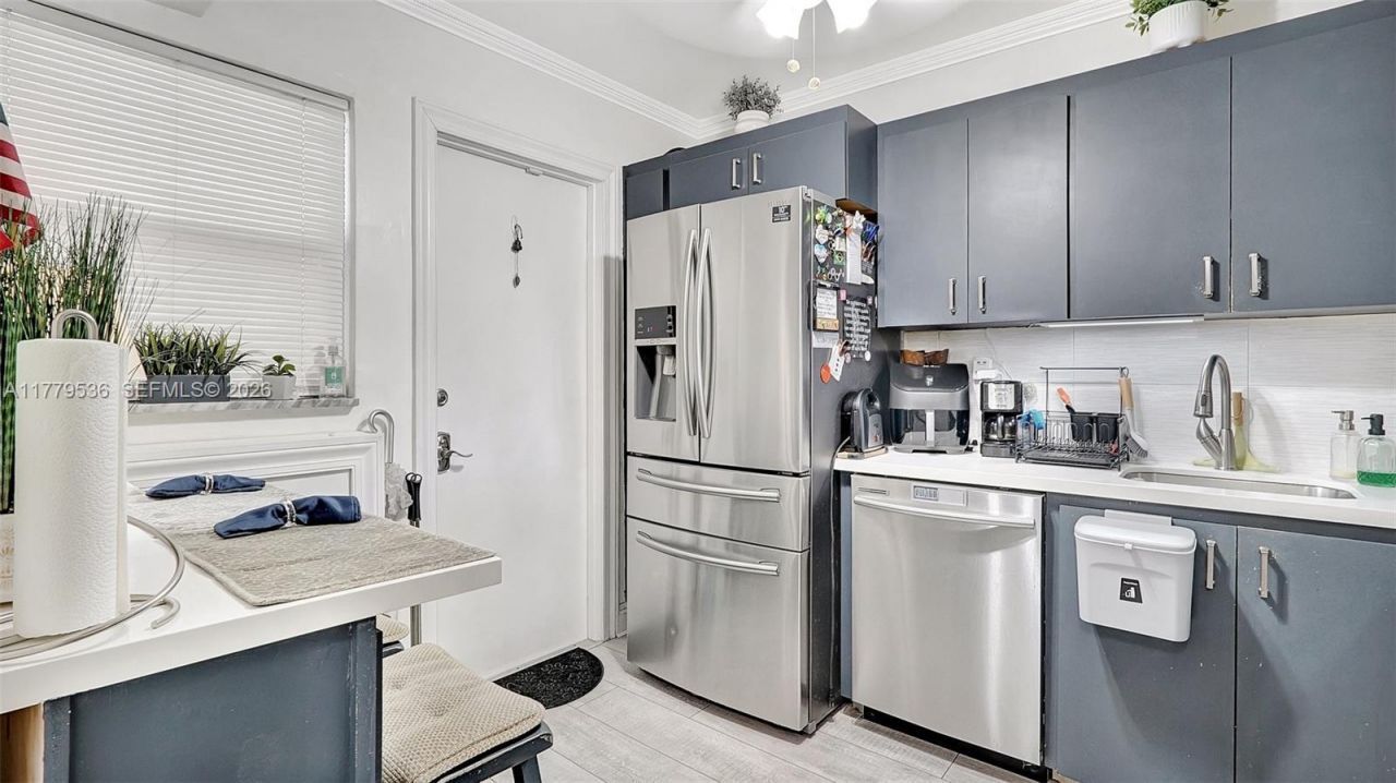 329 SE 3rd St, Unit 405S, Hallandale Beach, FL 33009 Photo