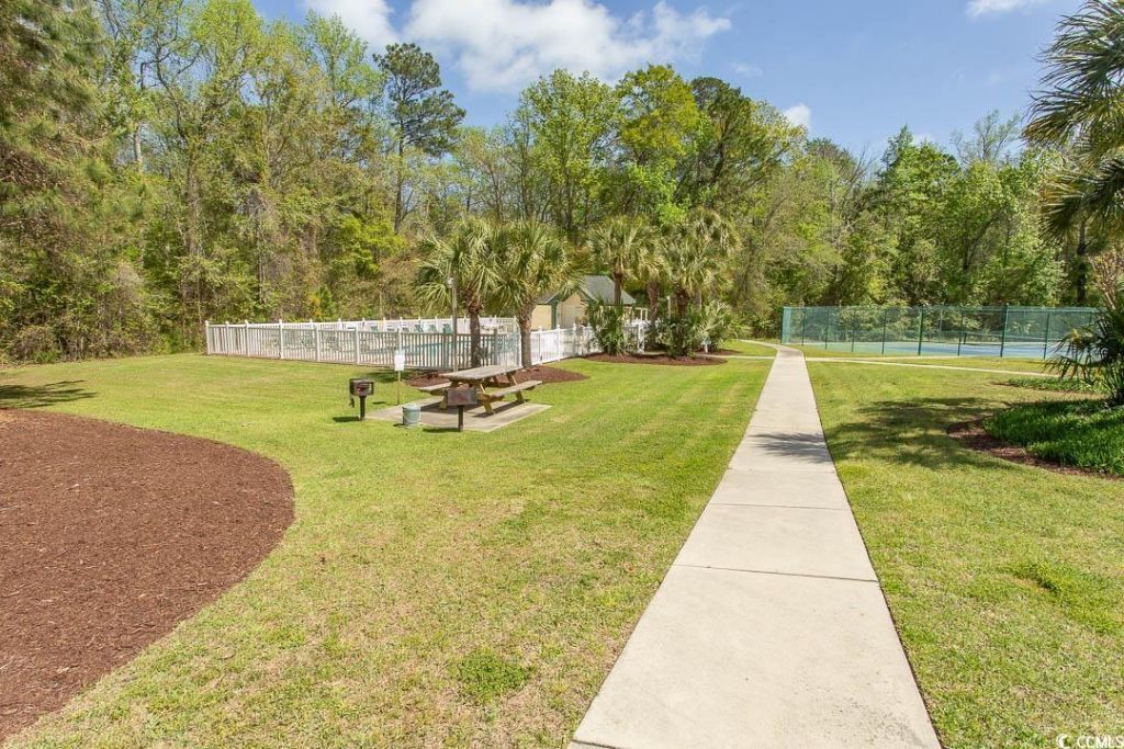 646 Tupelo Ln. Photo 23