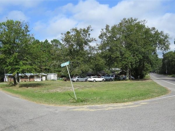 8521 Highway 188, Coden, AL 36523