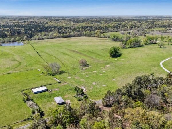 722 Laws Hill Road, Holly Springs, MS 38635