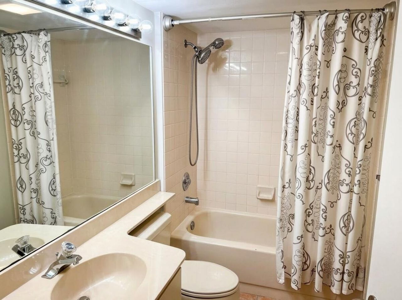 2441 Village Boulevard, Unit 102, West Palm Beach, FL 33409 Photo