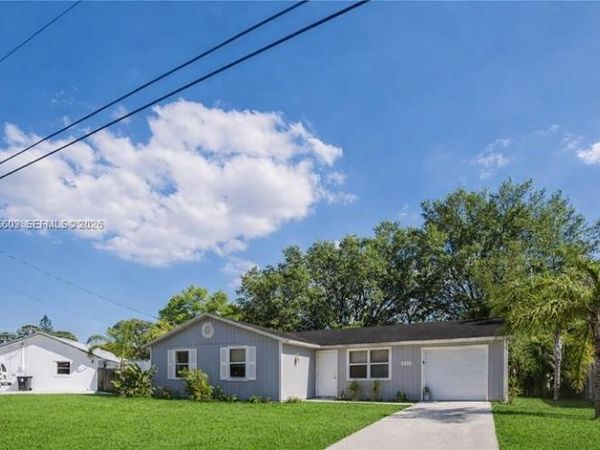 332 SW Voltair Ter, Port St. Lucie, FL 34984