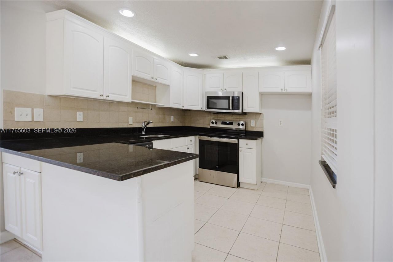 332 SW Voltair Ter, Port Saint Lucie, FL 34984 Photo