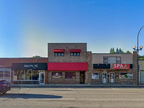 4921 W 95th Street, Oak Lawn, IL 60453