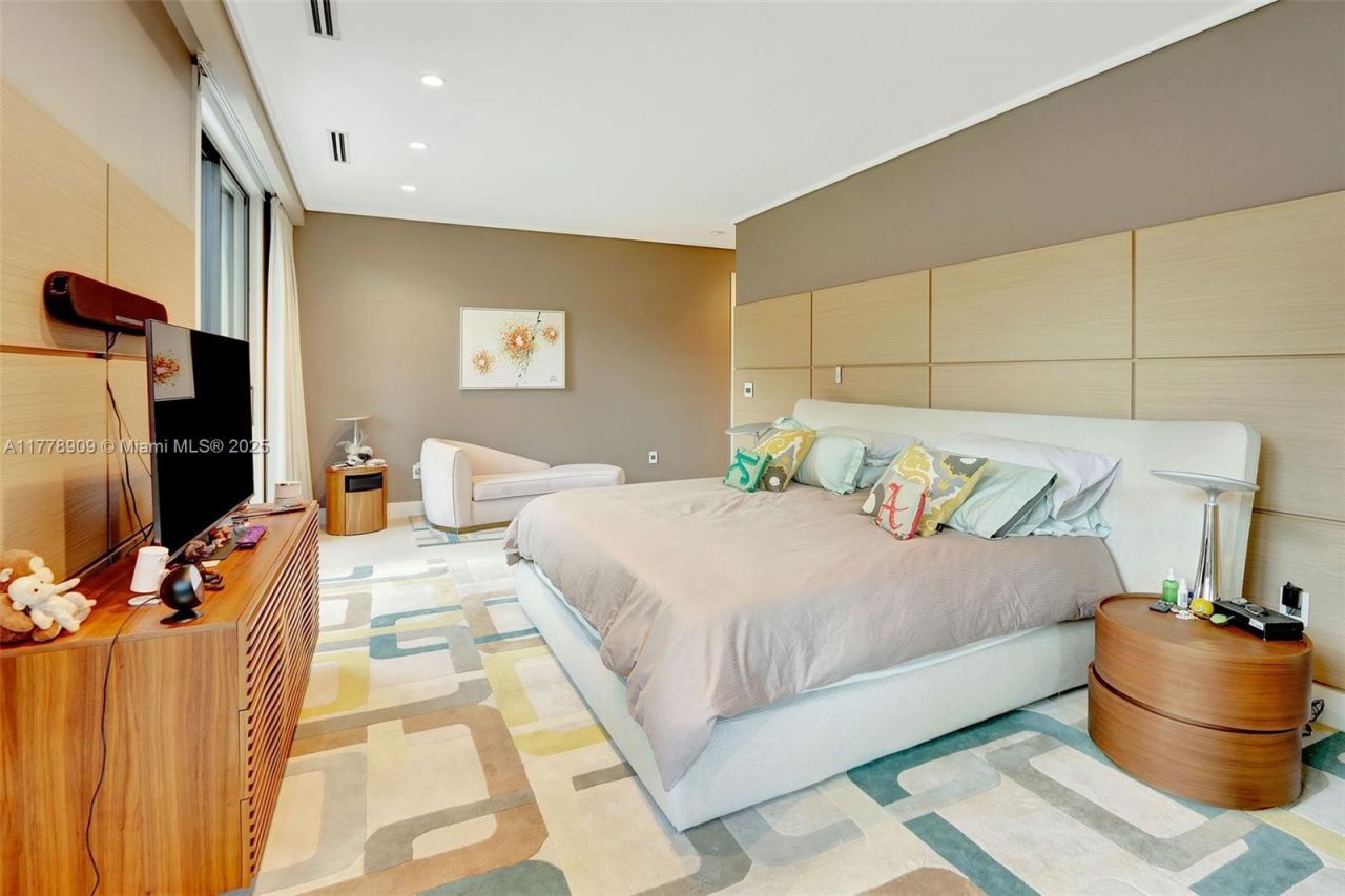 128 NE 94th St, Miami Shores, FL 33138 Photo