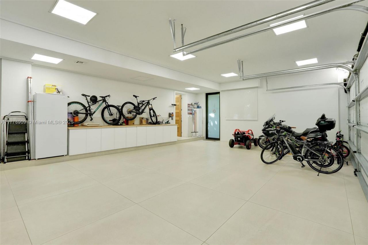 128 NE 94th St, Miami Shores, FL 33138 Photo