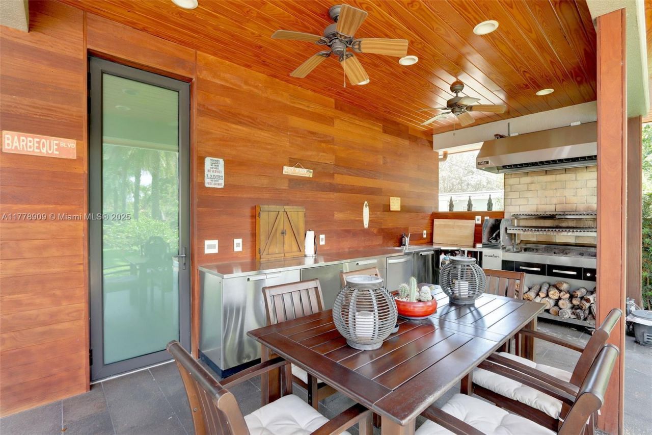 128 NE 94th St, Miami Shores, FL 33138 Photo