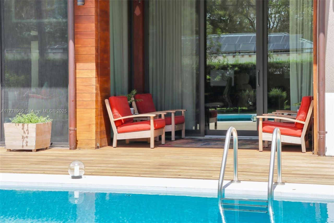 128 NE 94th St, Miami Shores, FL 33138 Photo