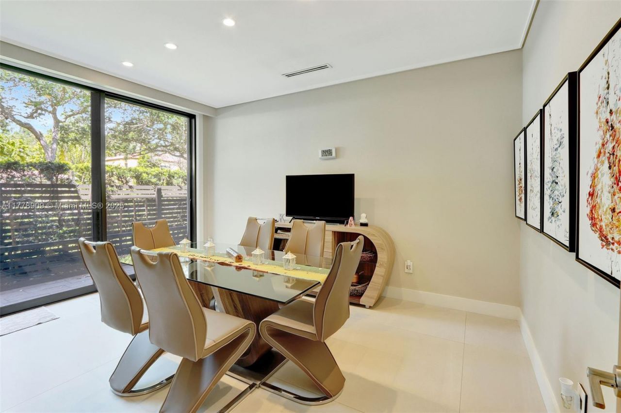 128 NE 94th St, Miami Shores, FL 33138 Photo