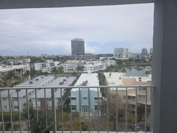 6900 Bay Dr, Unit 8I, Miami Beach, FL 33141