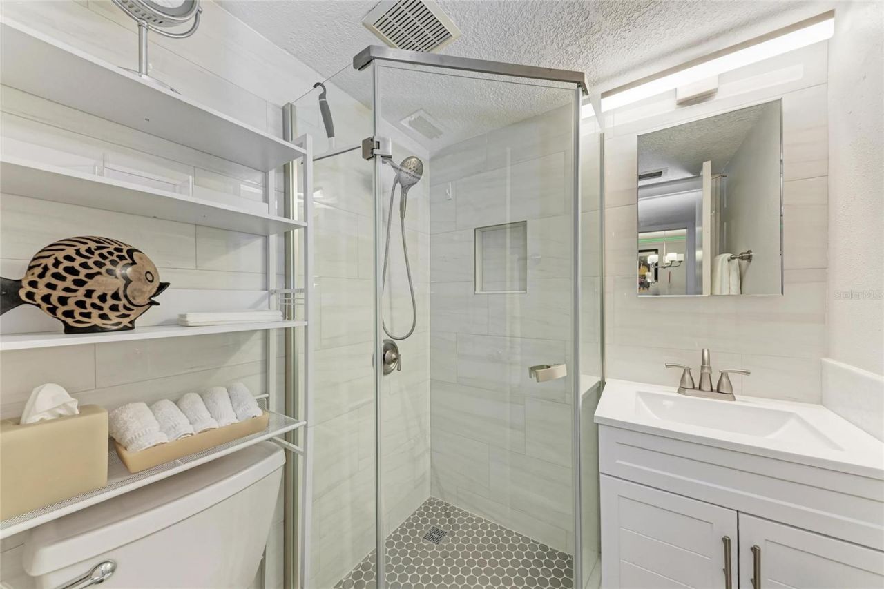 4186 Heron Way, Unit B-219, Bradenton, FL 34205 Photo