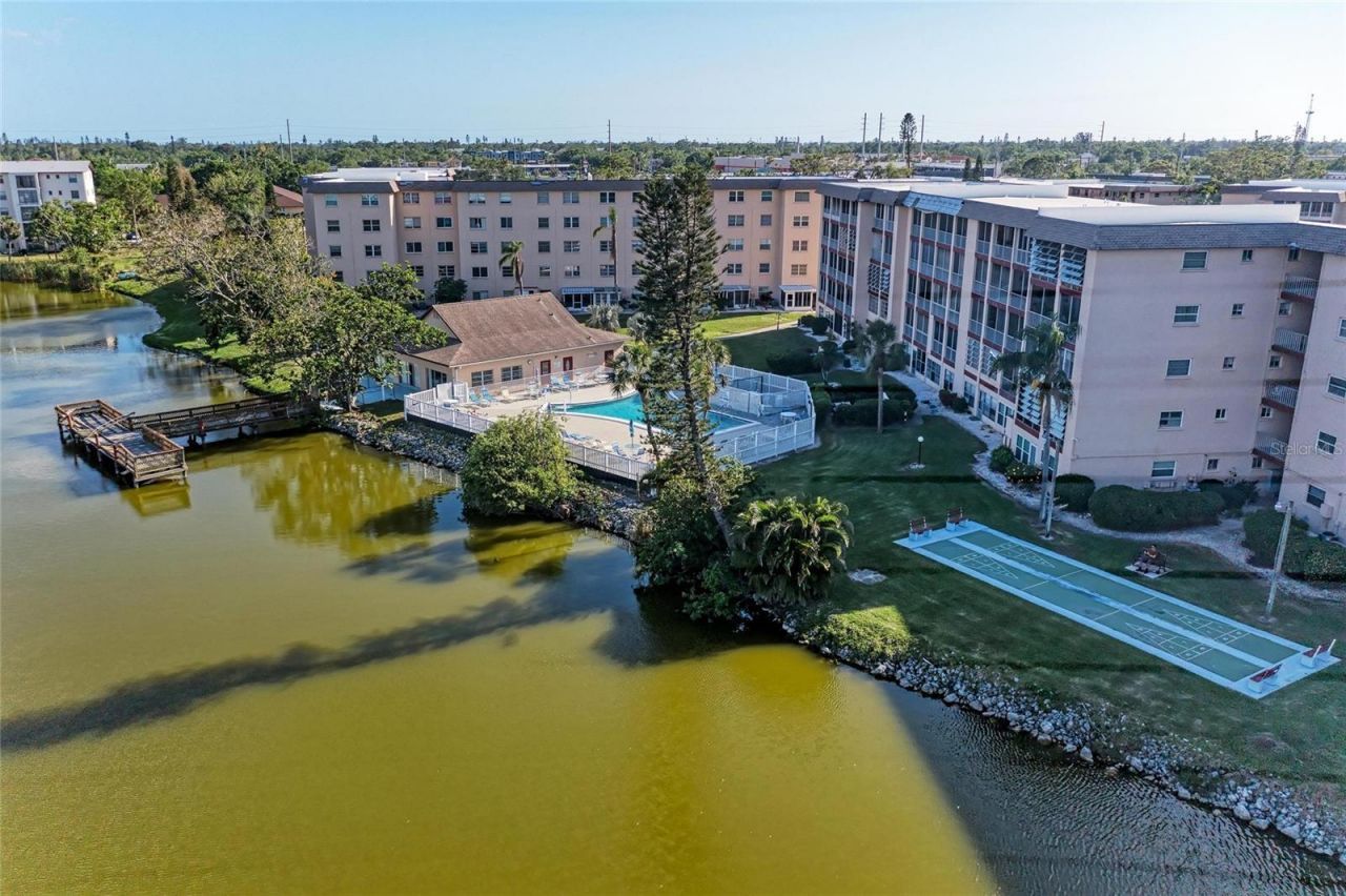 4186 Heron Way, Unit B-219, Bradenton, FL 34205 Photo