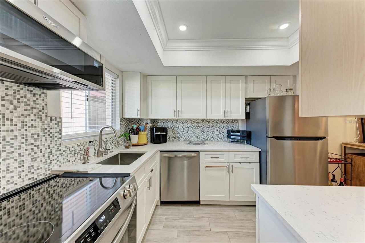 4186 Heron Way, Unit B-219, Bradenton, FL 34205 Photo