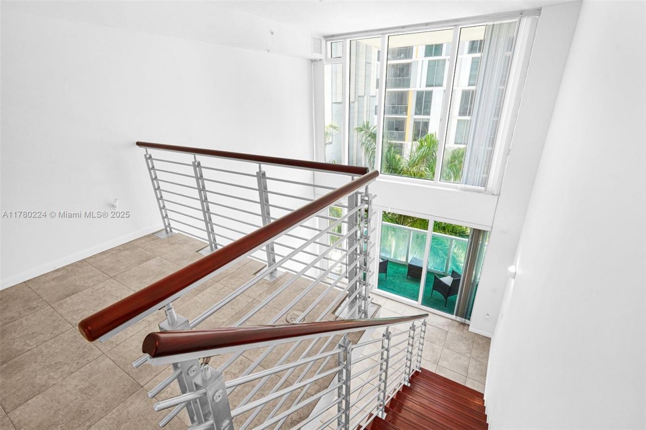 41 SE 5th St, Unit 406, Miami, FL 33131 Photo