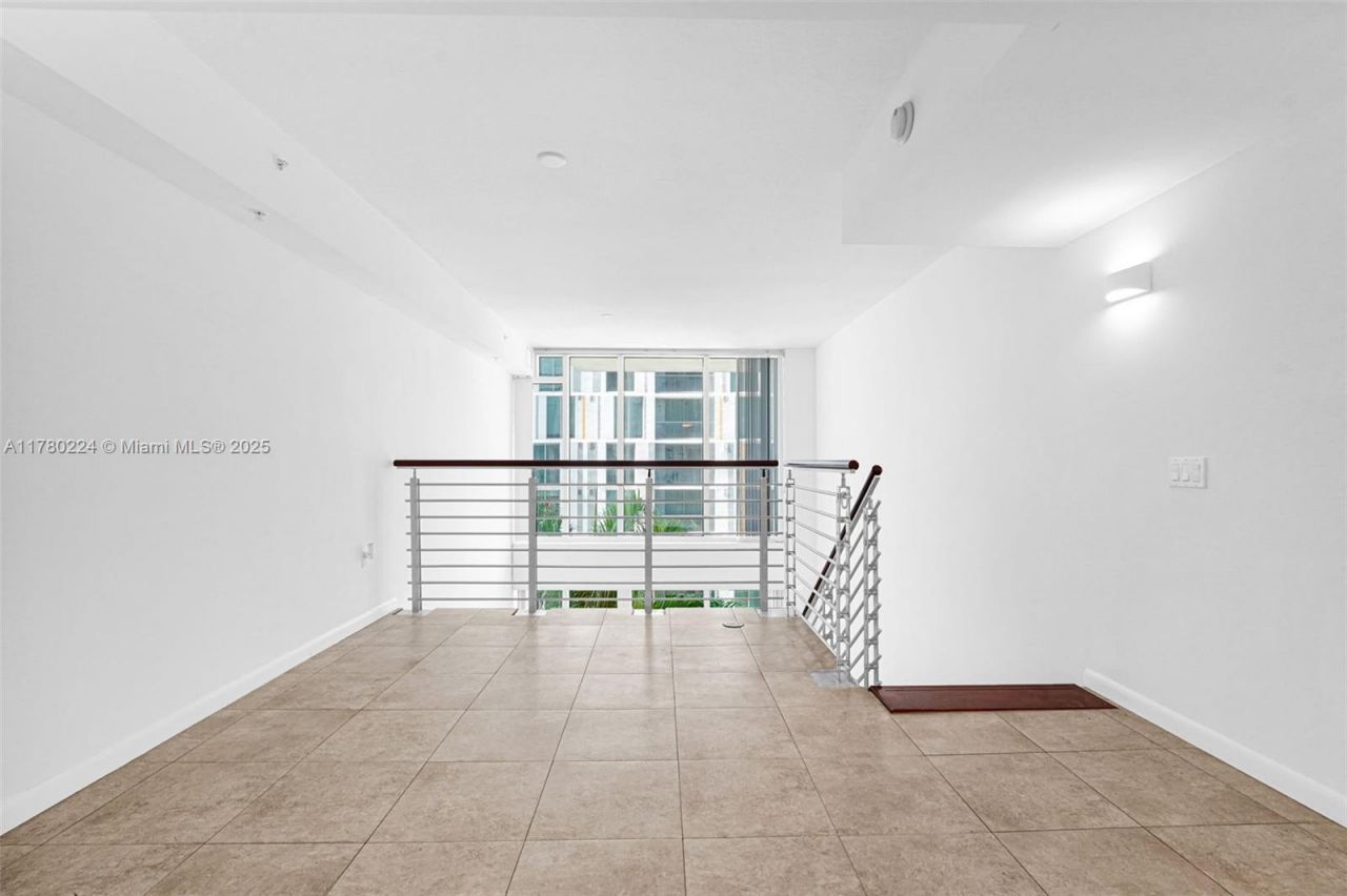 41 SE 5th St, Unit 406, Miami, FL 33131 Photo