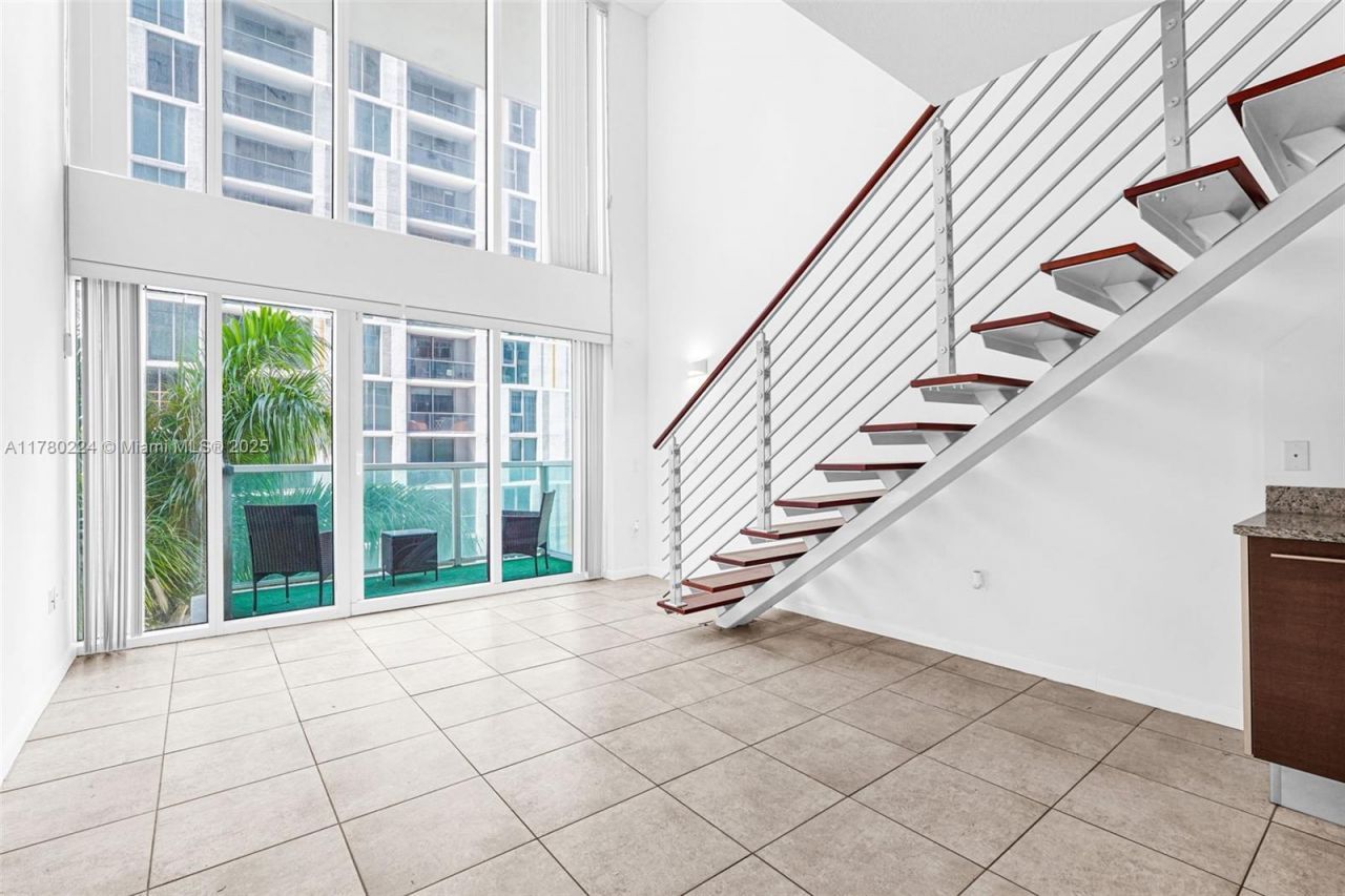 41 SE 5th St, Unit 406, Miami, FL 33131 Photo