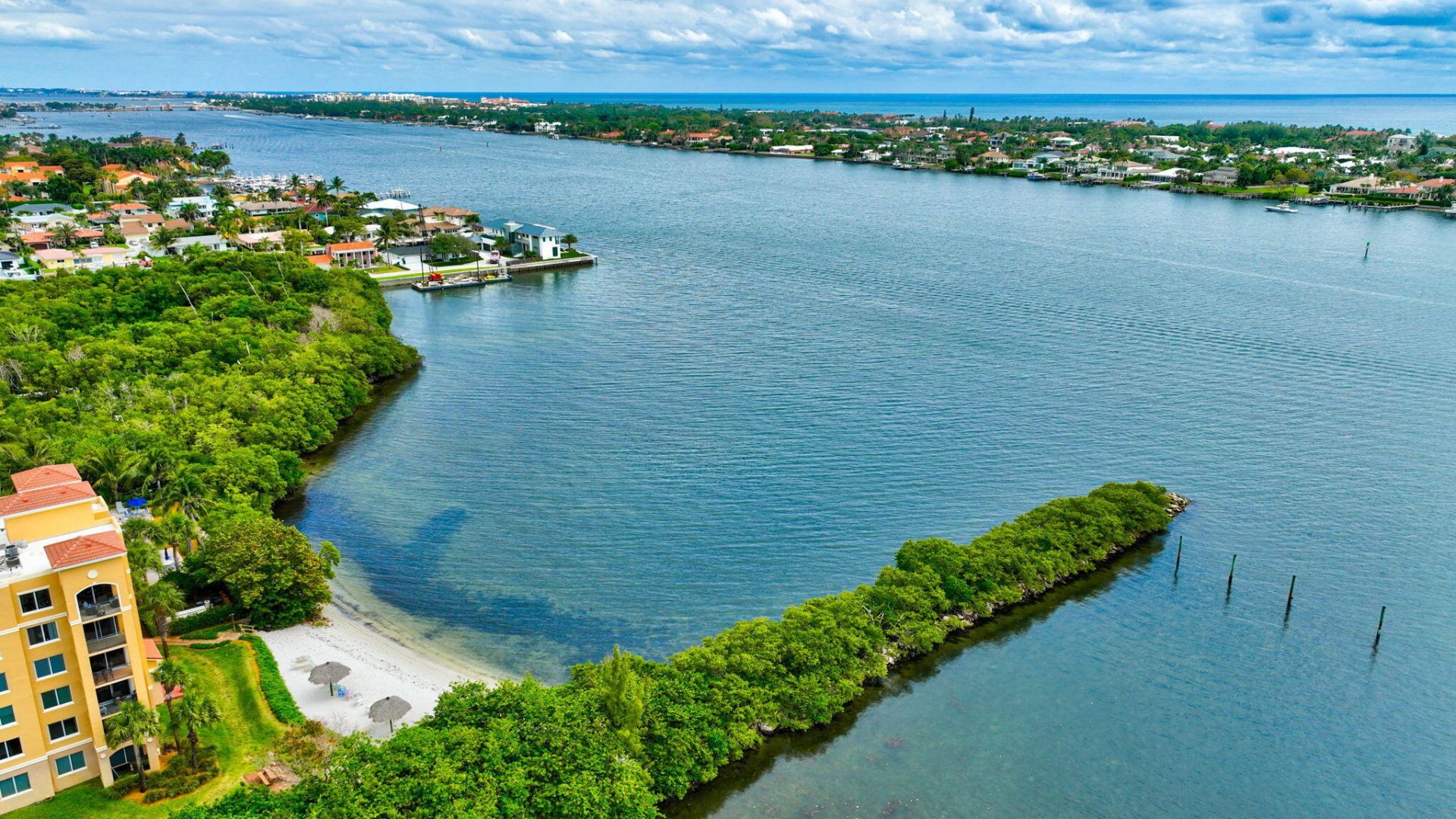 1000 Scotia Drive, Unit 204, Hypoluxo, FL 33462 Photo