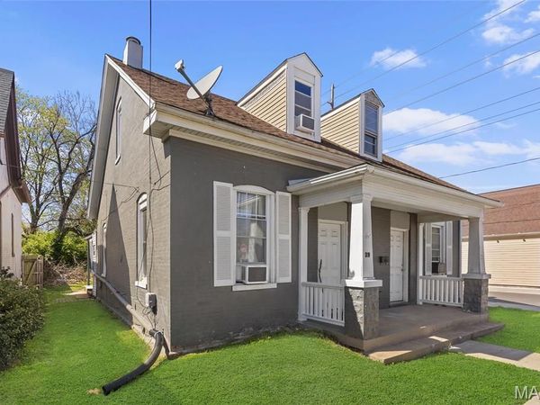 29 N 14th Street, Belleville, IL 62220