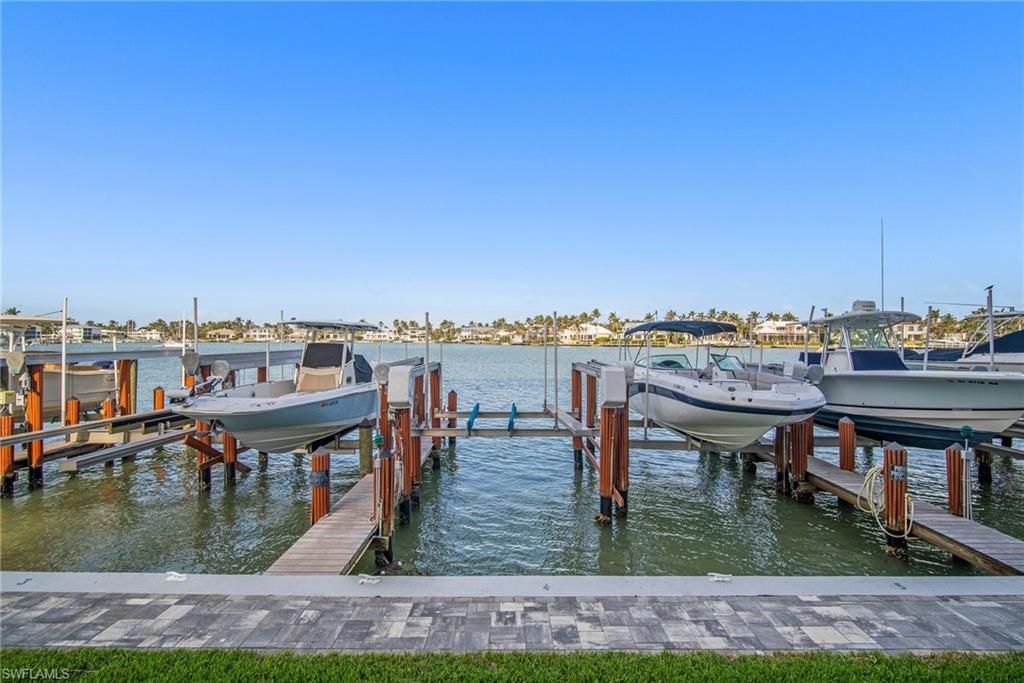 2650 Gulf Shore Blvd N, Unit 701, Naples, FL 34103 Photo