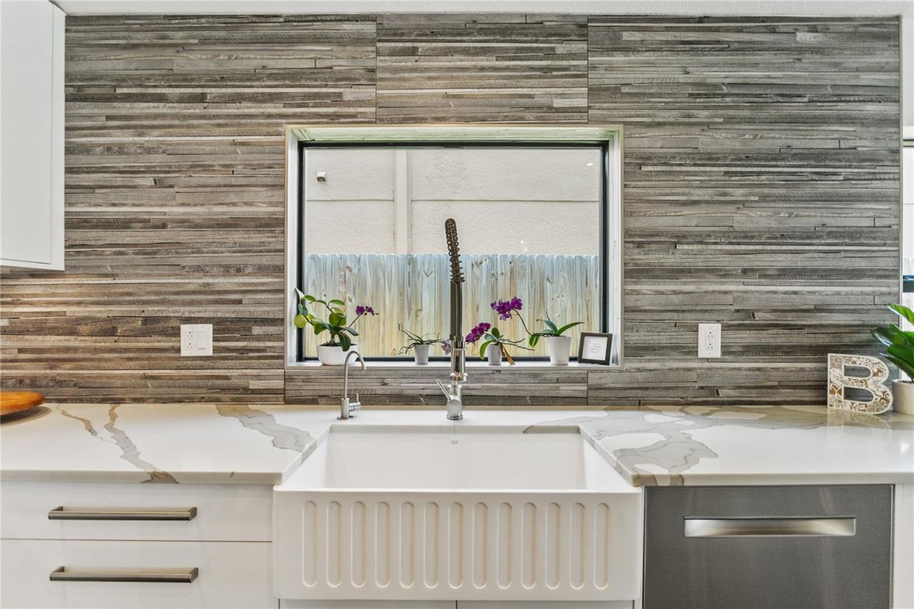 24405 Summer Wind Court, Lutz, FL 33559 Photo