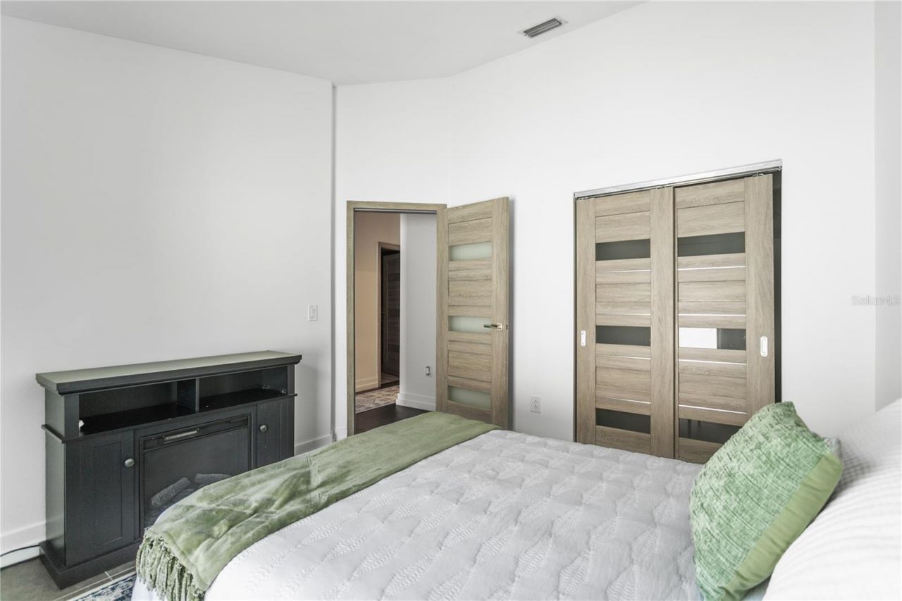 24405 Summer Wind Court, Lutz, FL 33559 Photo