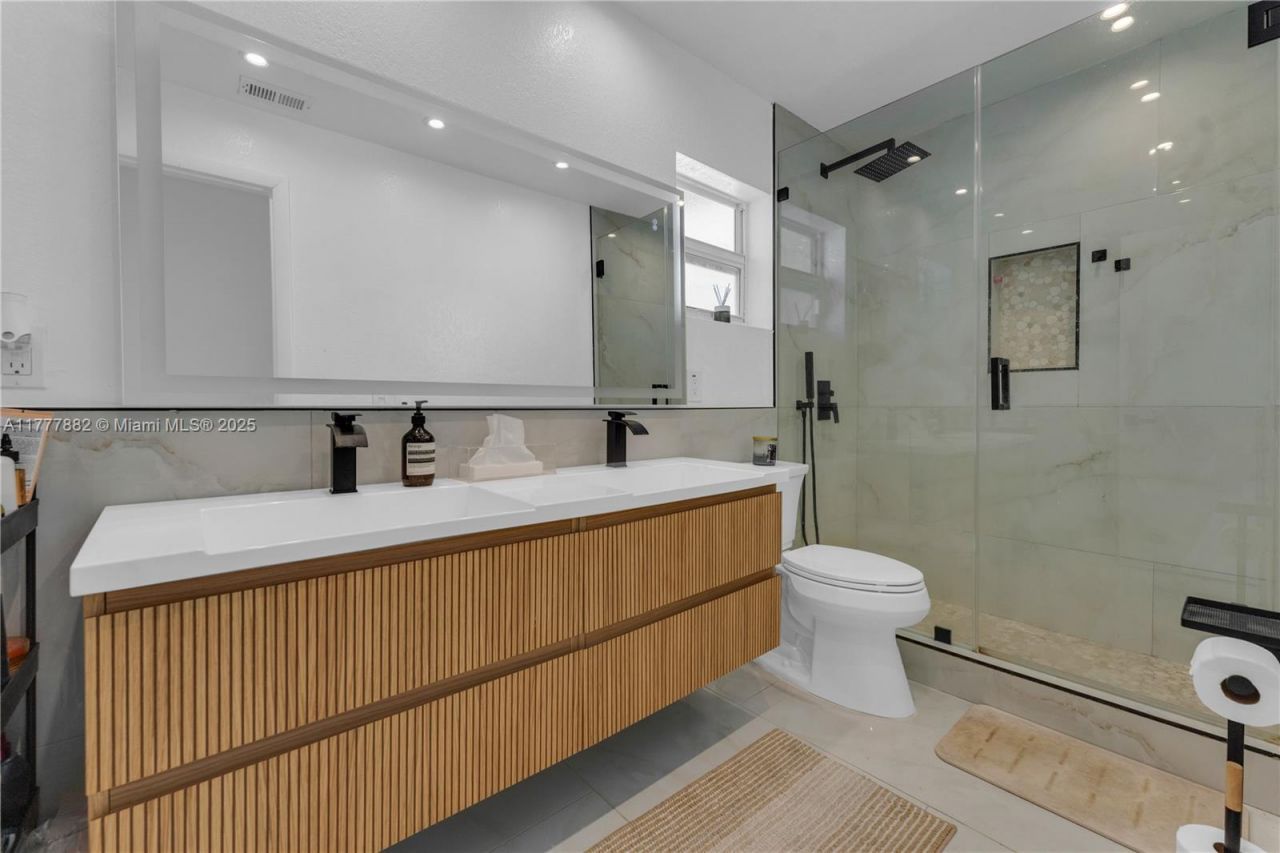 6924 NW 8th Ct, Margate, FL 33063 Photo