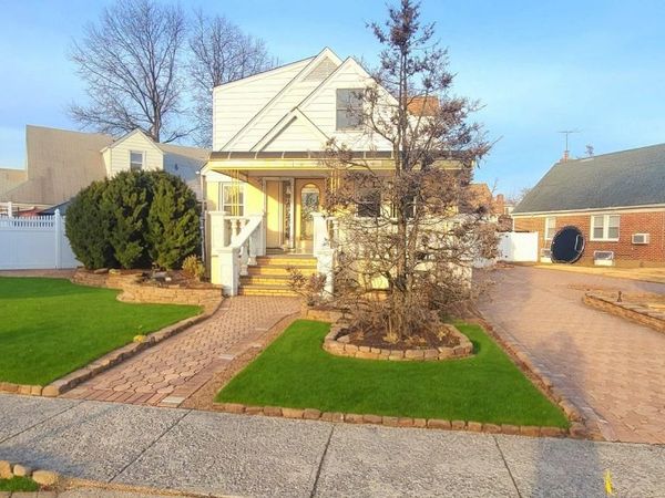 1 Tudor Crescent, Elmont, NY 11003