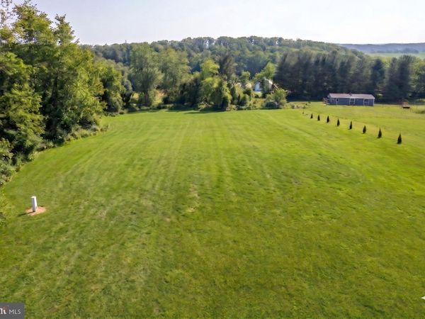 1555 HUMBERT SCHOOLHOUSE ROAD, WESTMINSTER, MD 21158