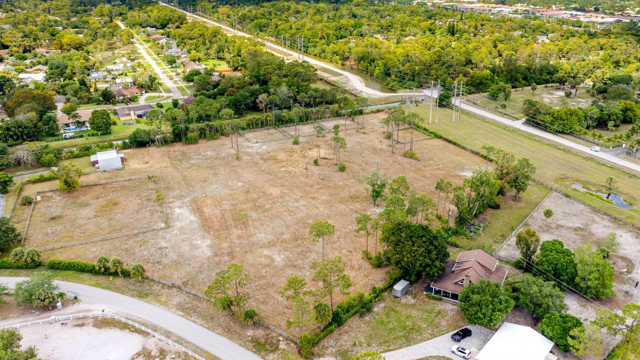 425 W Rambling Drive, Wellington, FL 33414 Photo