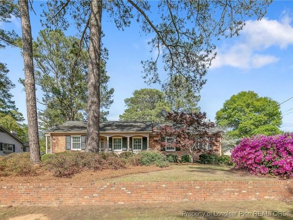 2514 Mirror Lake Drive, Fayetteville, NC 28303