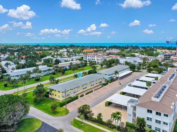 473 12th AVE S, Unit B8, NAPLES, FL 34102