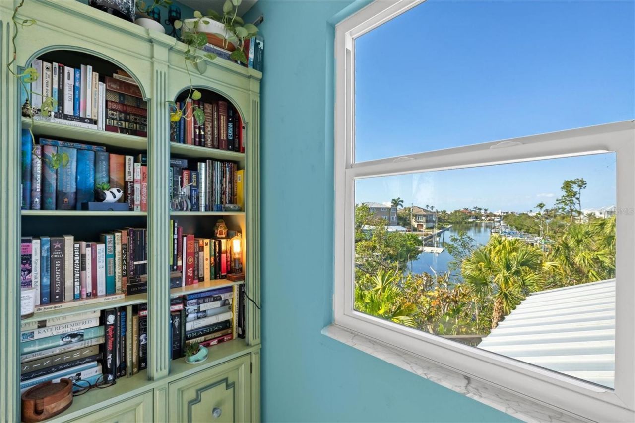 234 85th Street, Holmes Beach, FL 34217 Photo