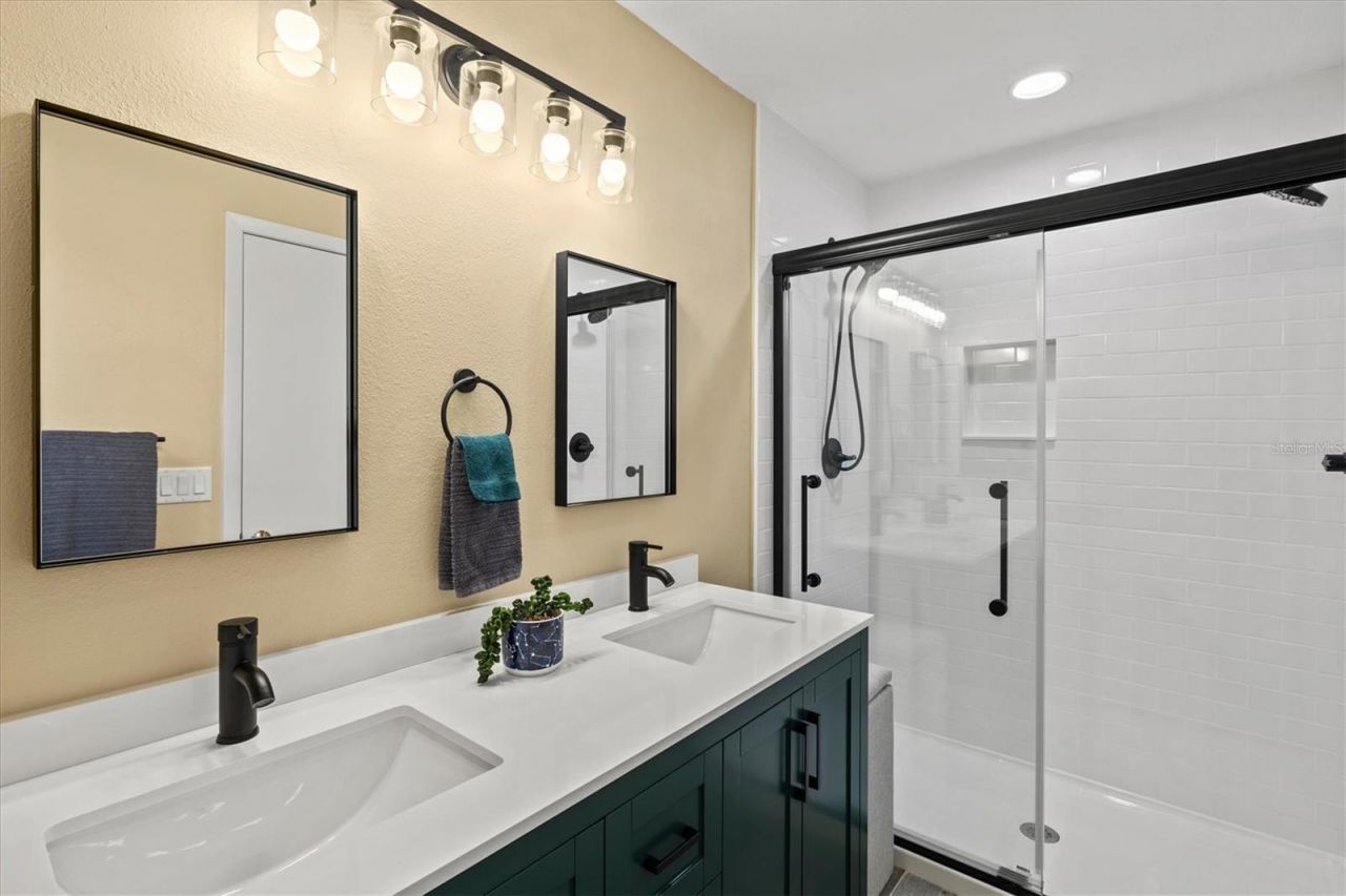 234 85th Street, Holmes Beach, FL 34217 Photo