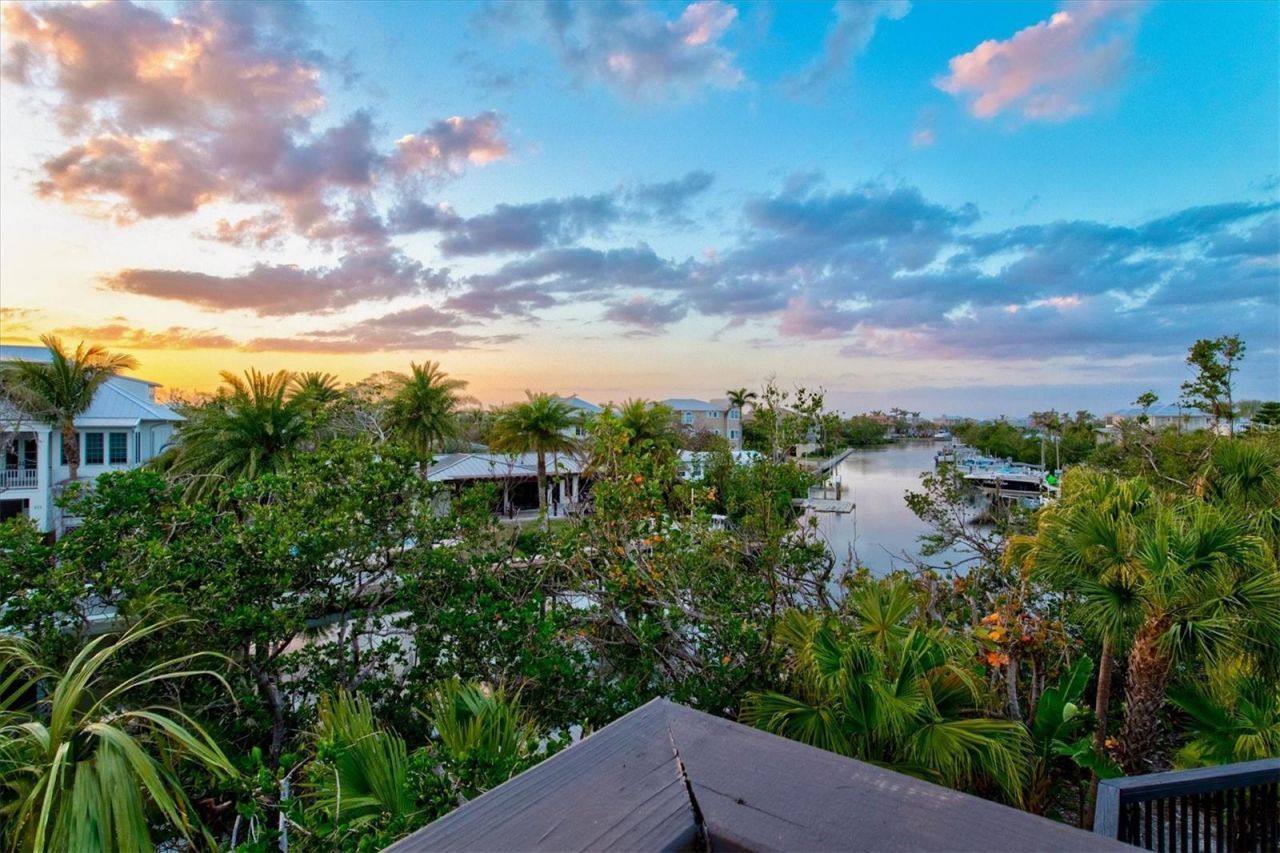 234 85th Street, Holmes Beach, FL 34217 Photo