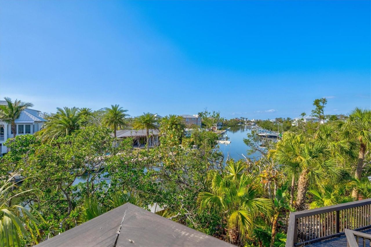 234 85th Street, Holmes Beach, FL 34217 Photo